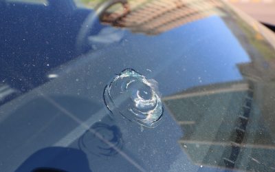 Understanding Windshield Damage: When to Repair vs. When to Replace